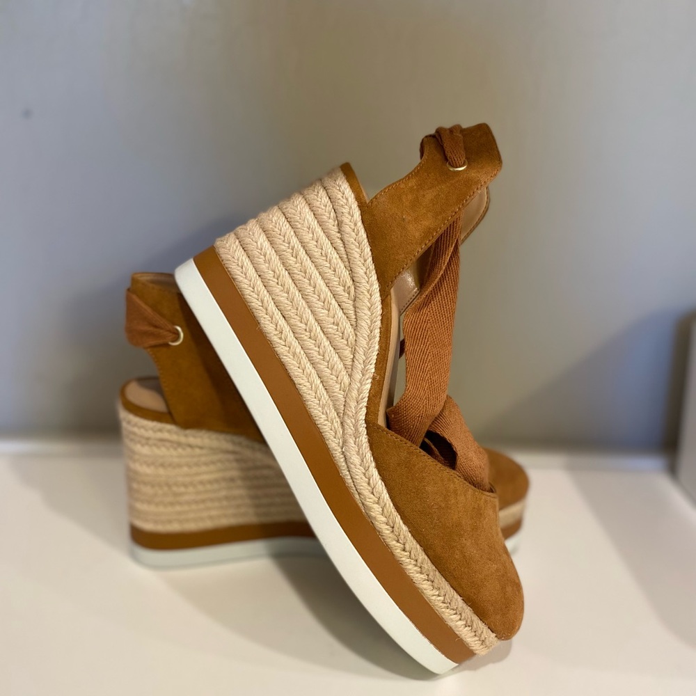 JLO Jennifer Lopez Jalina Espadrille Sandles Tan size 7.5